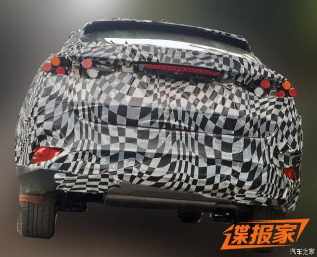 外形酷似cx-4 曝君马汽车全新suv谍照