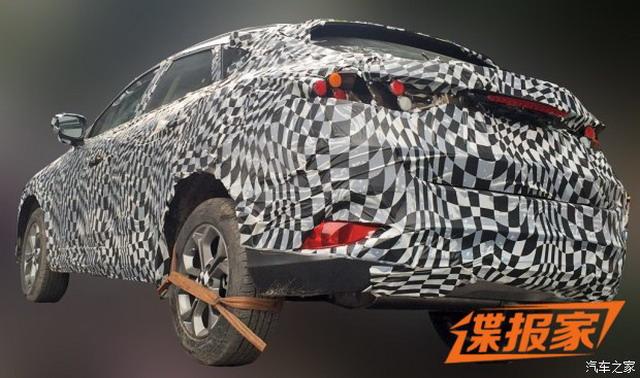 外形酷似cx-4 曝君马汽车全新suv谍照