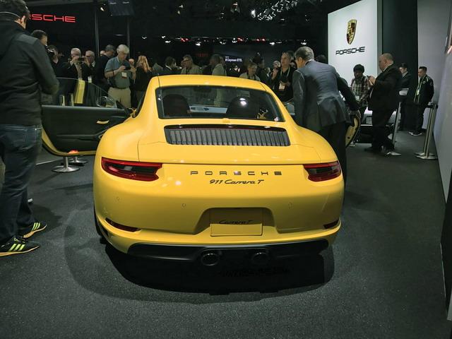 保时捷911 carrera t首秀 配置低性能强