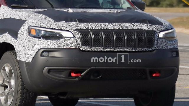 新款jeep自由光性能版曝光 搭载3.2l动力