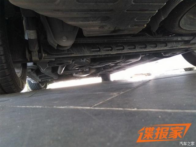 7座设计/两种布局 曝吉利全新mpv无伪装谍照