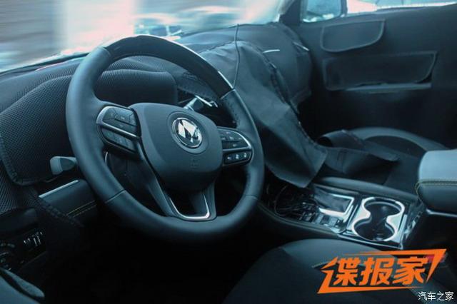 “大指挥官”复活 曝jeep全新七座suv谍照