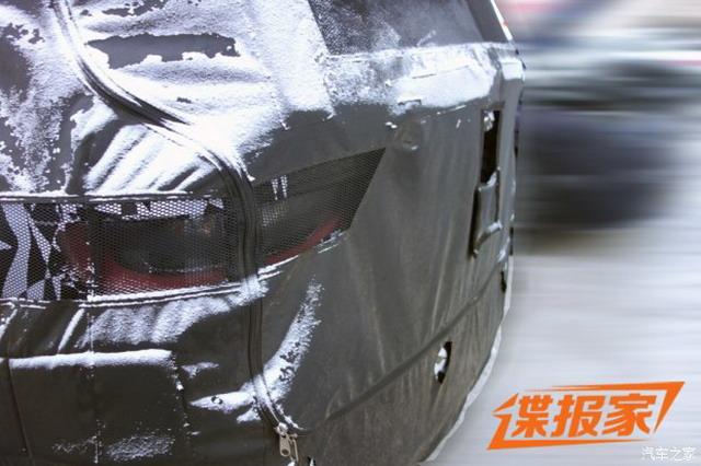 “大指挥官”复活 曝jeep全新七座suv谍照