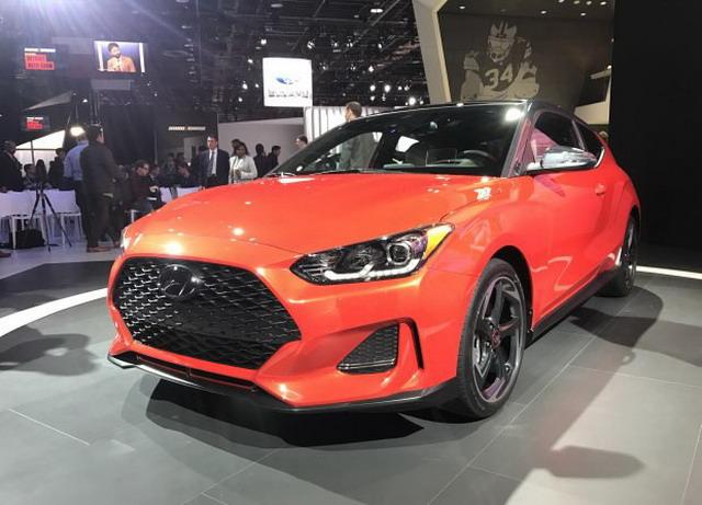 搭2.0t发动机 现代新veloster飞思车展亮相