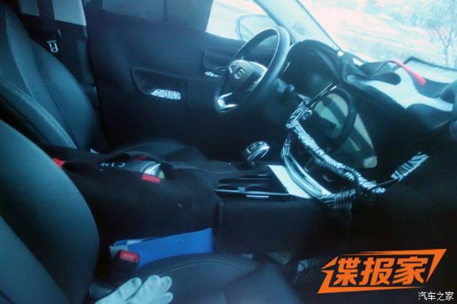 曝吉利博瑞gt内饰谍照 设计感十足 