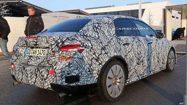搭2.0t动力 梅赛德斯amg a35三厢版谍照
