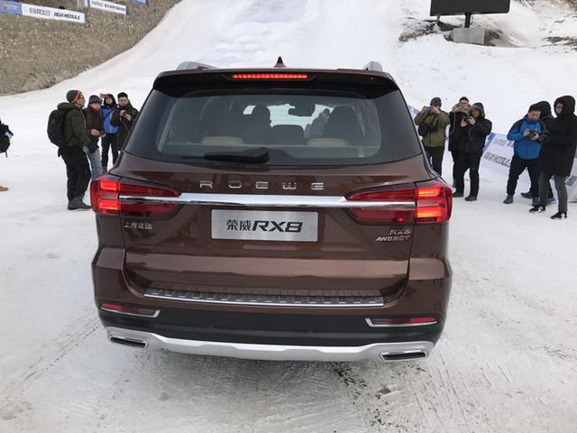 定位硬派中大型suv 荣威rx8正式亮相