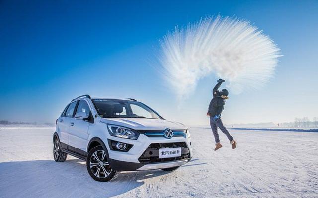 北汽新能源ex360官图 续航里程达390km
