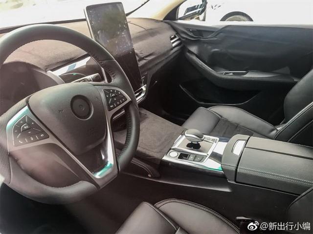比亚迪新一代秦谍照 旋转大屏完爆特斯拉！